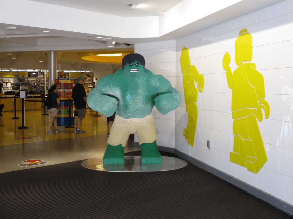 Description: Lego store - Hulk